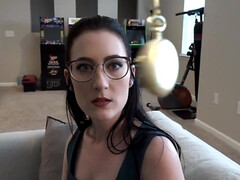 Girl gone hypnotized - big tits