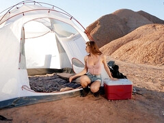 アナル, お尻, バイセクシャル, フェラチオ, ブーツ, 茶髪の, 顔射, シーメール