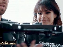Sweet sinner - petite hooter punck rocker wants badboy