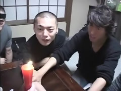 フェラチオ, 指いじり, 日本人, レズビアン, 公共, 三人, おもちゃ, のぞき