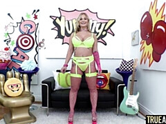 Анальный секс, Большая жопа, Большой член, Большие сиськи, Блондинки, Минет, Собачьи, Милф