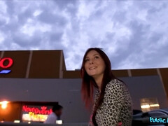 Sucer une bite, Brunette brune, Européenne, Hard, De plein air, Pov, Réalité, Nénés