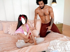 Asiatique, Grosse bite, En levrette, Interracial, Léchez, Seins naturels, Piercing, Tatouage