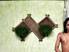 Anaal, Badpak, Bruinharig, Masturbatie, Buiten, Doordringend, Alleen, Tieten likken