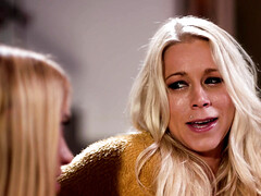 Grosse titten, Blondine, Auto, Familie, Fingern, Hd, Milf, Stiefmutter