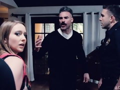 Gros cul, Blonde, Sucer une bite, Domination, Branlette thaïlandaise, Hard, Lingerie, Adolescente