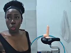 Noire, Gode, Noir ébène, Chevaucher