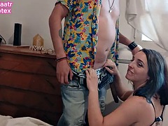 Amateur, Rondelette, Couple, Tir de sperme, Faciale, Hard, Lesbienne, Mère que j'aimerais baiser