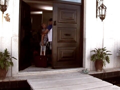 デカパイ, 茶髪の, 巨乳な, イマラチオ, チン, 淫乱熟女, 天然, 三人