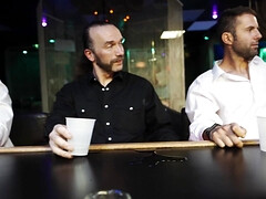 Любители, Анальный секс, Минет, Брутальный секс, Кончили внутрь, Двойное проникновение, Групповуха, Хд