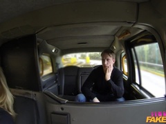Pijpbeurt, Auto, Sperma in gezicht, Vrouw, Vingeren, Likken, Gezichtspunt, Kut duiken