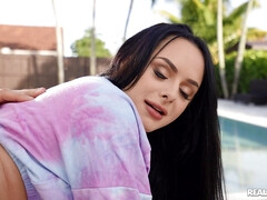 Amerikaans, Grote lul, Grote mammen, Sperma in gezicht, Kut duiken, Anaal likken, Billekoek, Tatoeage