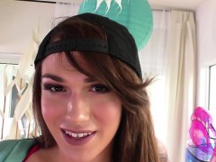 Grosse titten, Blasen, Lingerie, Transfrau