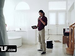 Grosse bite, Homme nu et filles habillées, Le plan cul à quatre, Léchez, Mère que j'aimerais baiser, Seins naturels, Chatte, Criant