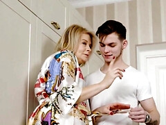 Grosse bite, Blonde, Brunette brune, Hard, Hd, Époux mari, Mature, Épouse