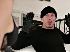 Blondine, Spermaladung, Fingern, Spassig, Hardcore, Hausfrau, Milf, Hintern versohlen