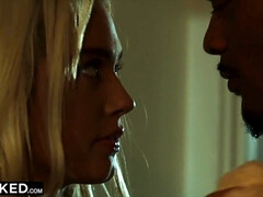 Grosser arsch, Schwarz, Aufs gesicht abspritzen, Interrassisch, Latina, Lecken, Muschi, Reiten