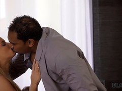 Black bruiser returns in town to have so desired sex with white GF