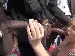 Sucer une bite, Bukkaké, Faciale, Partouze, Groupe, Masturbation