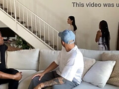 Bisexual, Morena, Estilo perrito, Cuadrupleta, Lamidas, Coño, Tatuaje, Mojado