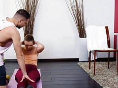 Grosser schwanz, Blondine, Blasen, Hundestellung, Reif, Pornostars, Russisch, Rasiert