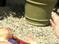 Grote mammen, Bruinharig, Hd, Ondergoed, Buiten, Kut duiken, Tieten likken, Vibrator