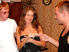 Enthousiasteling, Slaapkamer, Pijpbeurt, Man die toekijkt, Hondjeshouding, Natuurlijke tieten, Mager, Tieten likken