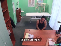 Tetas grandes, Mamada, Médico, Pajear, Lamidas, Oficina, Coño, Tetas