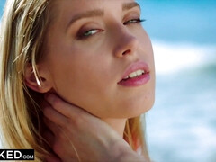 Blonde, Sucer une bite, Plantureuse, Gorge profonde, Queue, En levrette, Interracial, Chevaucher