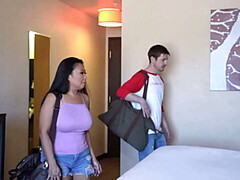 Азиатки, Жопа, Спальня, Постарше, Семья, Огромные размеры, Милф, Сиськи