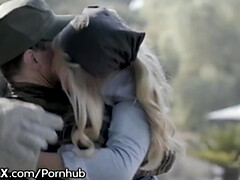 Culo grande, Rubia, Pareja, Sexo duro, Besar, Coño, Realidad, Tetas