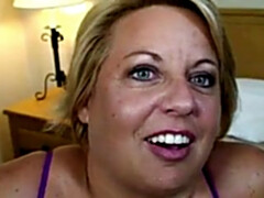 Gorda, Tetas grandes, Mamada, Corridas faciales, Maduro, Madres para coger, Tatuaje, Vibrador