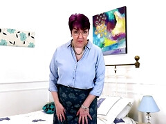 Brits, Seksspeelgoed, Vingeren, Hd, Moeder die ik wil neuken, Orgasme, Panty, Kousen