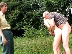 美人, エロ熟女, 口内発射, ドイツ人, Hd, 熟年, アウトドア, 三人