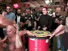 Bondage domination sadisme masochisme, Gros seins, Sucer une bite, Hd, Humiliation, Rugueux, Espagnole, Tatouage