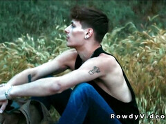 Sucer une bite, En levrette, Homosexuelle, Branlette thaïlandaise, Branler, Muscle, Suçant, Tatouage