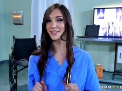 Grosser schwanz, Grosse titten, Blasen, Braunhaarige, Vollbusig, Natürlichen titten, Krankenschwester, Flotter dreier