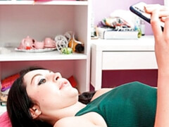 Pijpbeurt, Sperma in mond, Sperma shot, Handbeurt, Likken, Natuurlijke tieten, Tiener, Tieten likken