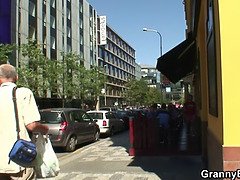 Mooi, Blond, Pijpbeurt, Rondborstig, Oudere vrouw, Masturbatie, Rijpe lesbienne, Stiefmoeder