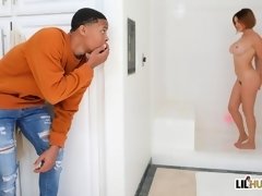 Arsch, Blasen, Geschnappt, Handjob, Interrassisch, Masturbation, Milf, Spanner