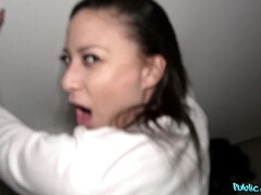 Leie, Arsch, Handjob, Im freien, Piercing, Pov, Öffentlich, Dürr