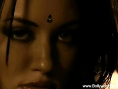 Chica, Morena, Erótico, Indio, Madres para coger, Mamá, Sexo soft, Estriptis