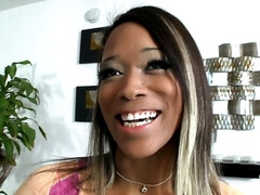 Amateur, Gros cul, Garce, Sucer une bite, Brunette brune, Faciale, Interracial, Lesbienne