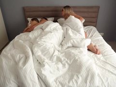 Любители, Блондинки, Кончили внутрь, Собачьи, Милф, Наездница, Мачеха, Втроем