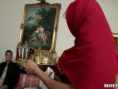 Kont, Grote mammen, Pijpbeurt, Rondborstig, Hardcore, Likken, Kut duiken, Tatoeage