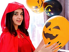 Bewitching solo hottie Eva Tender masturbates on Halloween