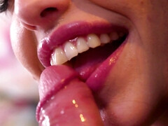 Sucer une bite, En levrette, Faciale, Doigter, Branlette thaïlandaise, Hd, Seins naturels, Chatte