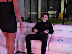 素人, 美女, 黒人, 黒人, レズビアン, ペニスバンド, タトゥー, オッパイの
