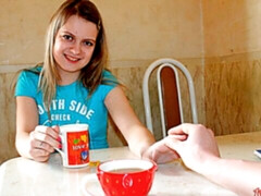 Blonde, Sucer une bite, En levrette, Cuisine, Pov, Rasée, Dénudage, Nénés