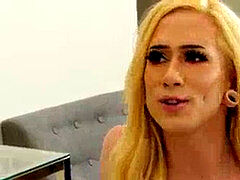 Sucer une bite, Gorge profonde, Hard, Transsexuelle